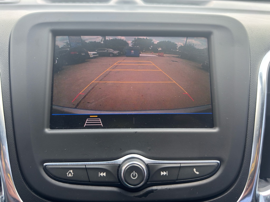 Photo 10 of this CHEVROLET EQUINOX
