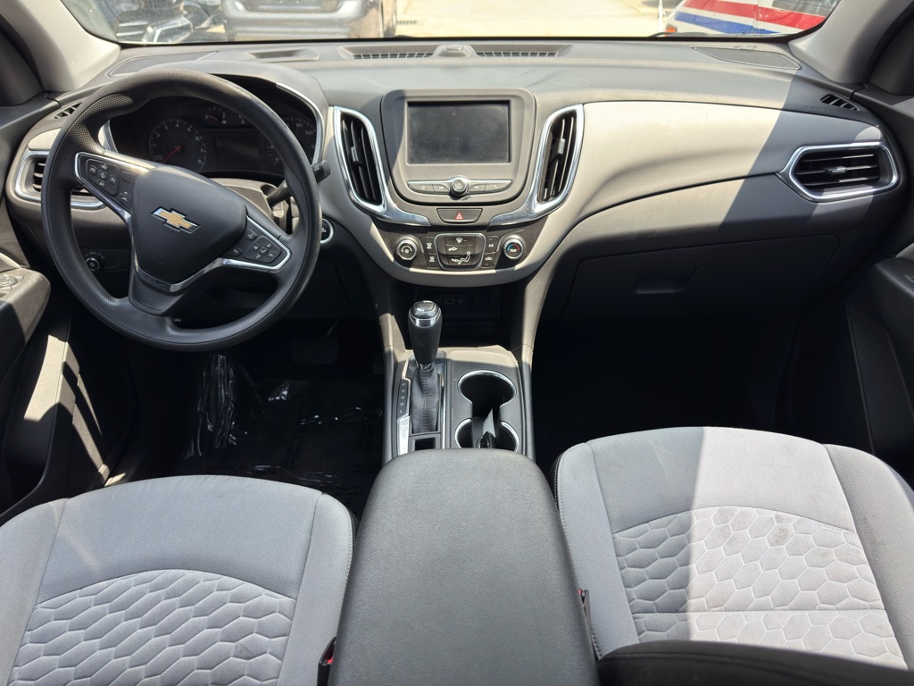 Photo 17 of this CHEVROLET EQUINOX