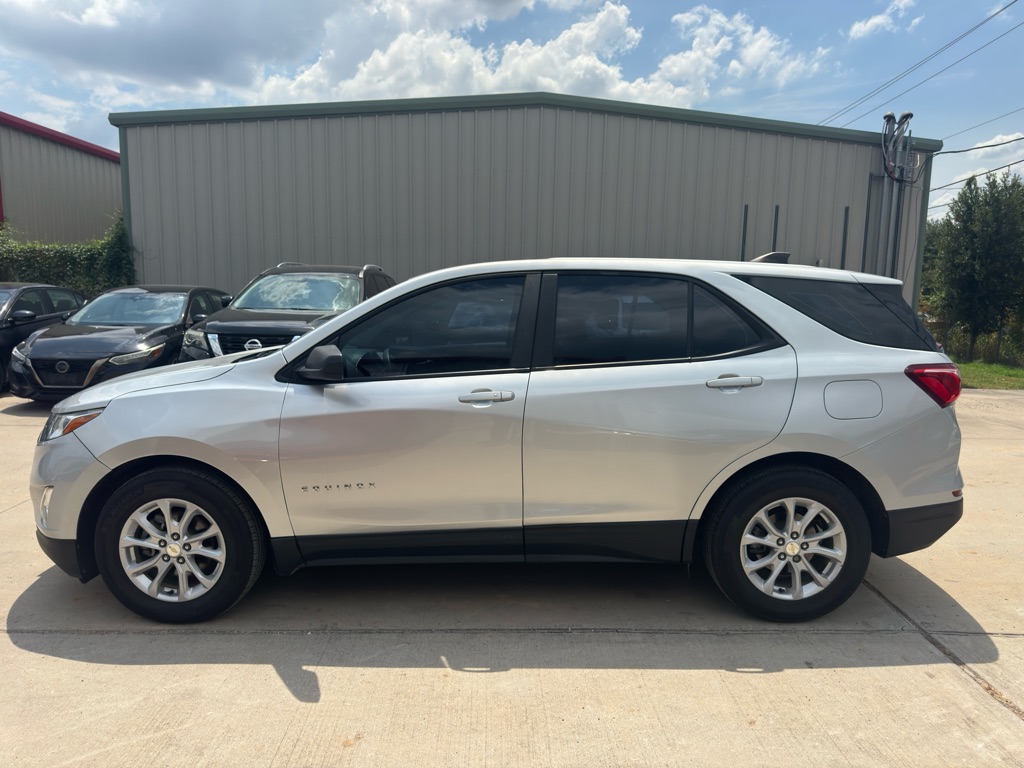 Photo 9 of this CHEVROLET EQUINOX
