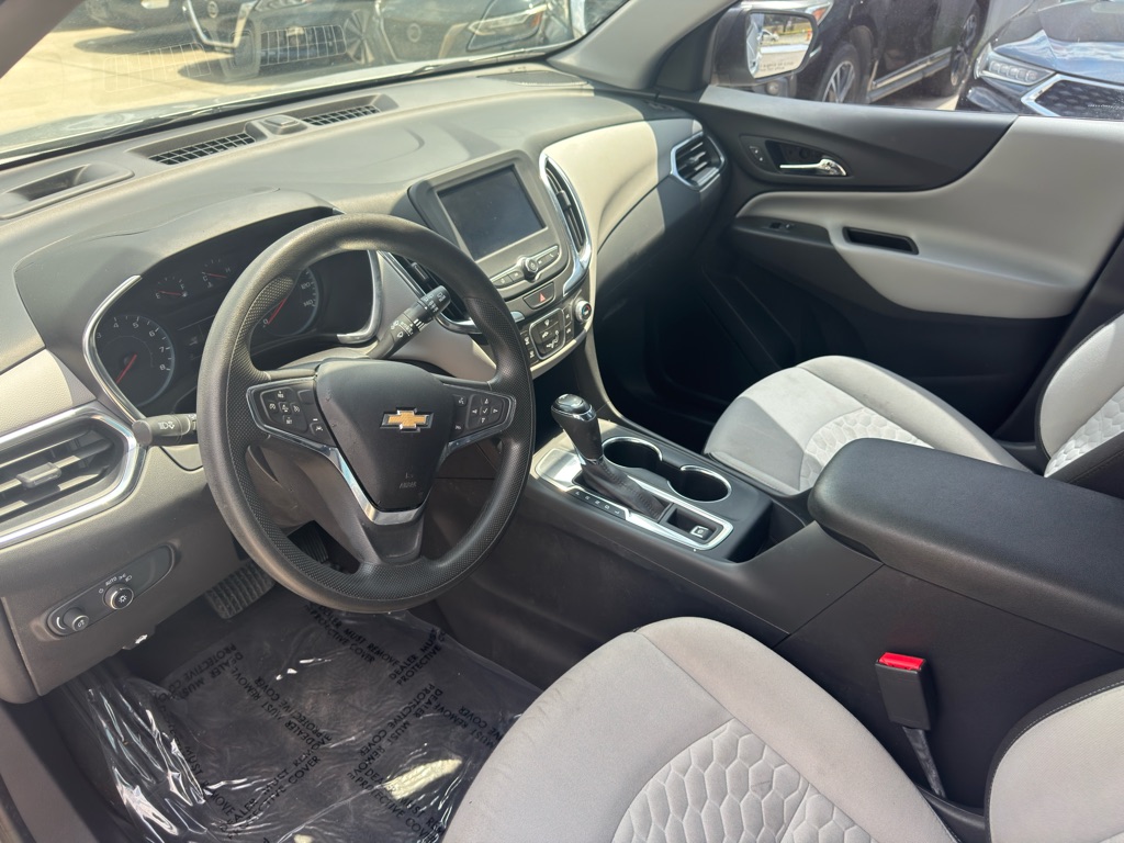 Photo 14 of this CHEVROLET EQUINOX