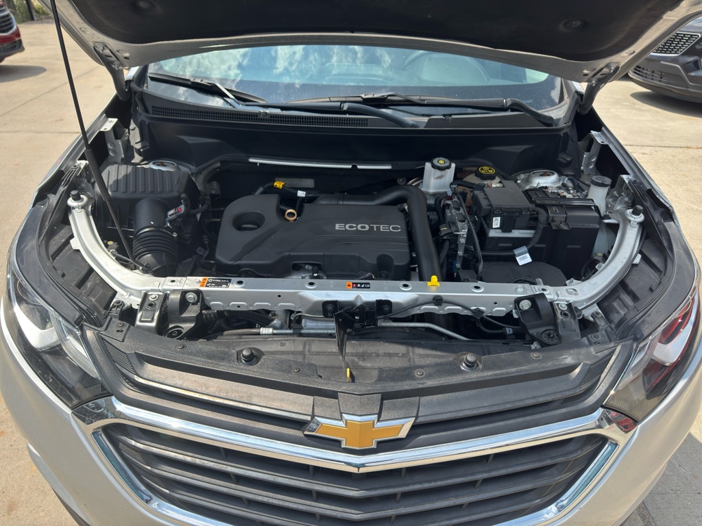 Photo 22 of this CHEVROLET EQUINOX