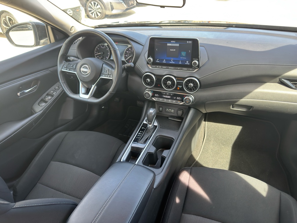 Photo 16 of this NISSAN SENTRA