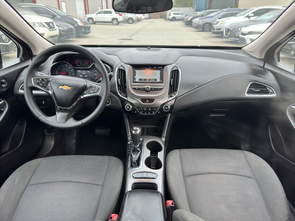 Photo 17 of this CHEVROLET CRUZE