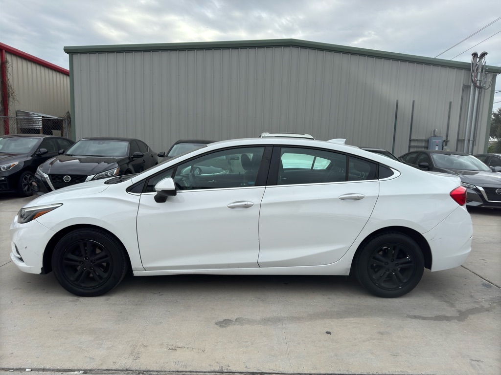 Photo 9 of this CHEVROLET CRUZE