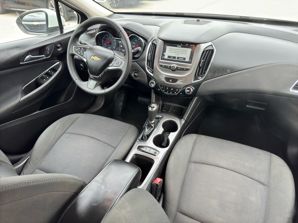 Photo 16 of this CHEVROLET CRUZE