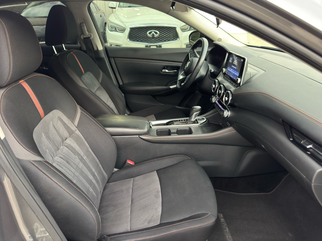 Photo 20 of this NISSAN SENTRA