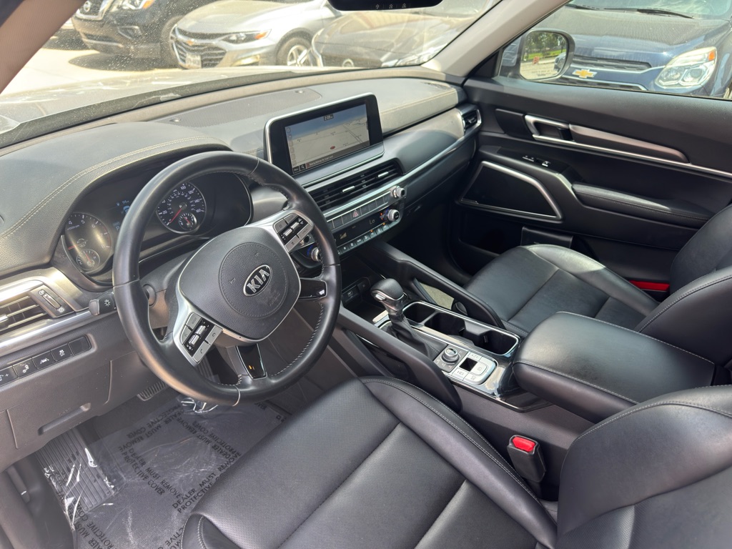 Photo 22 of this KIA TELLURIDE