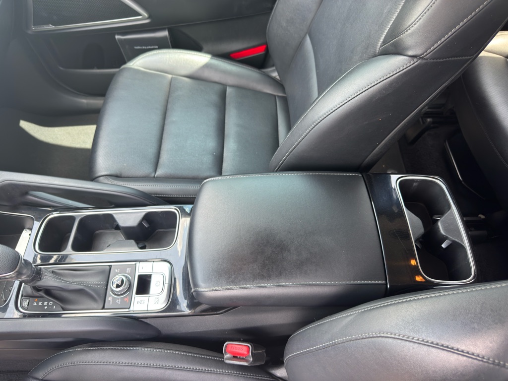 Photo 24 of this KIA TELLURIDE