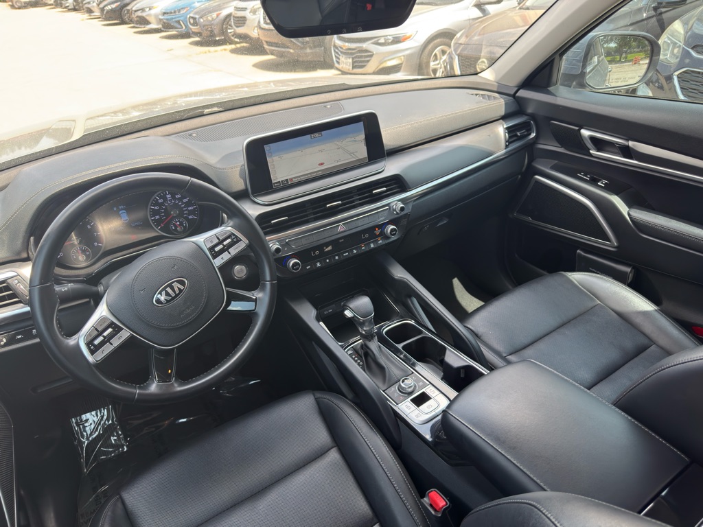 Photo 14 of this KIA TELLURIDE