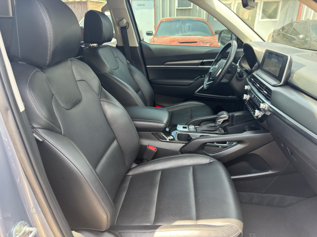 Photo 31 of this KIA TELLURIDE