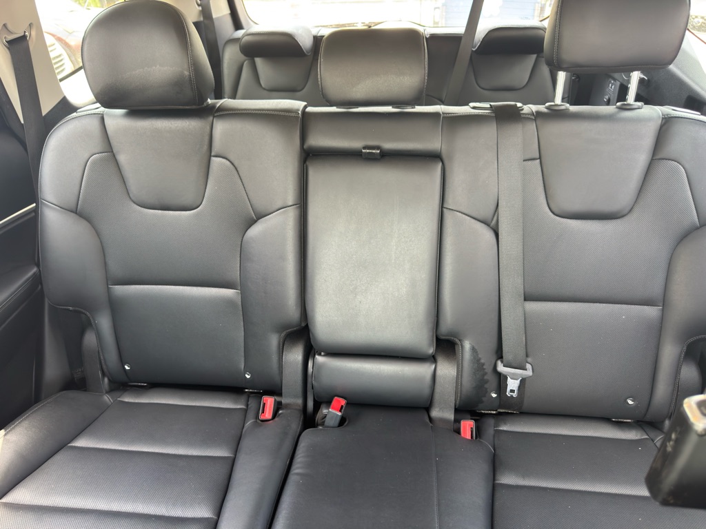 Photo 23 of this KIA TELLURIDE