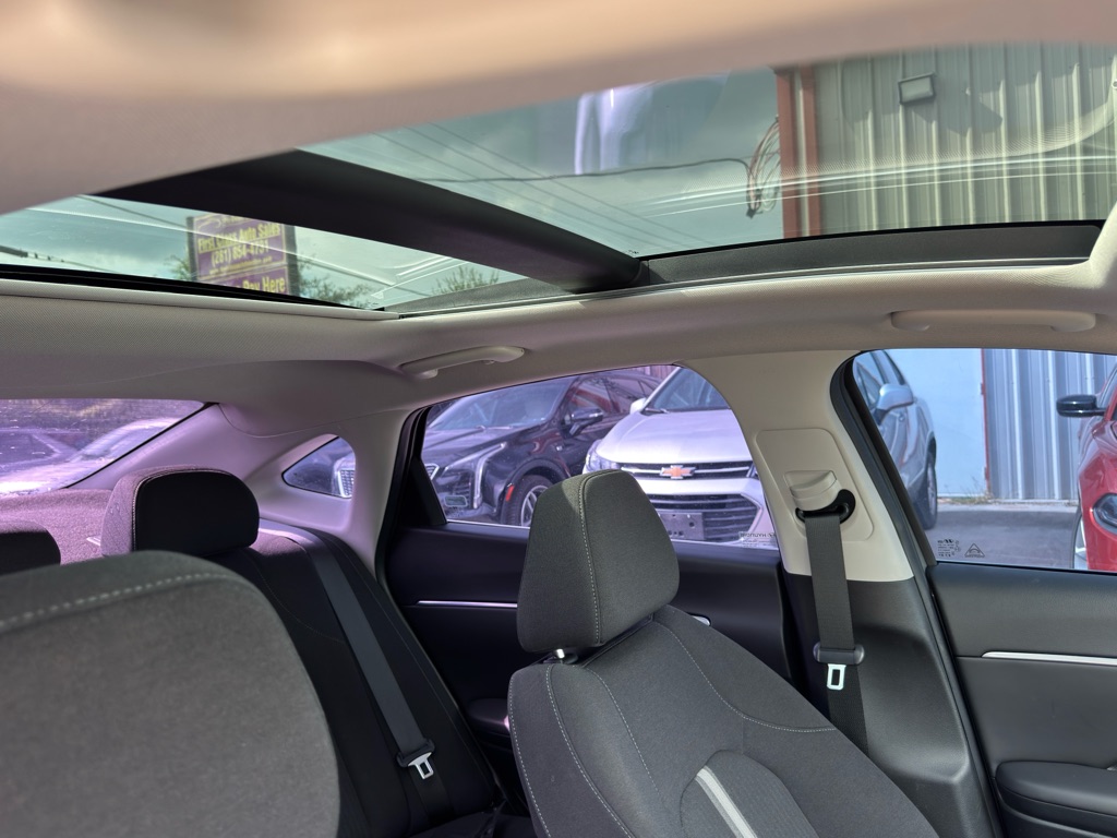 Photo 20 of this HYUNDAI SONATA