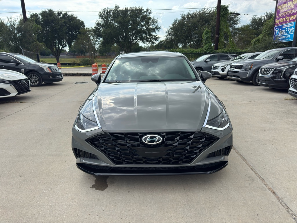 Photo 3 of this HYUNDAI SONATA