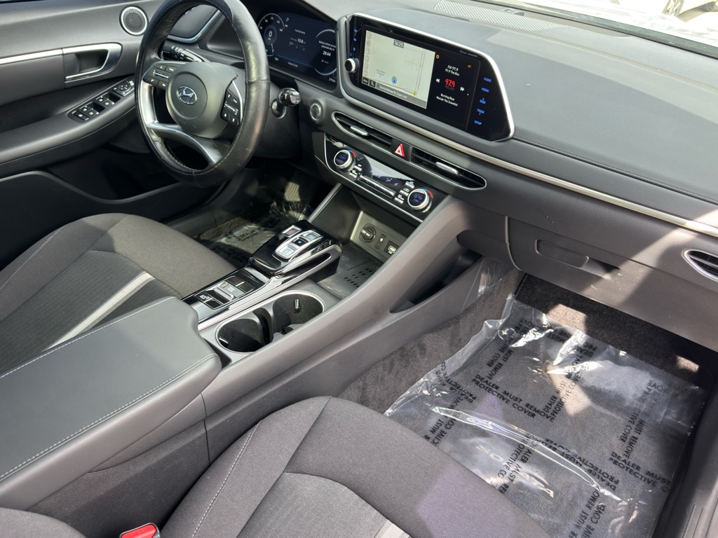 Photo 18 of this HYUNDAI SONATA