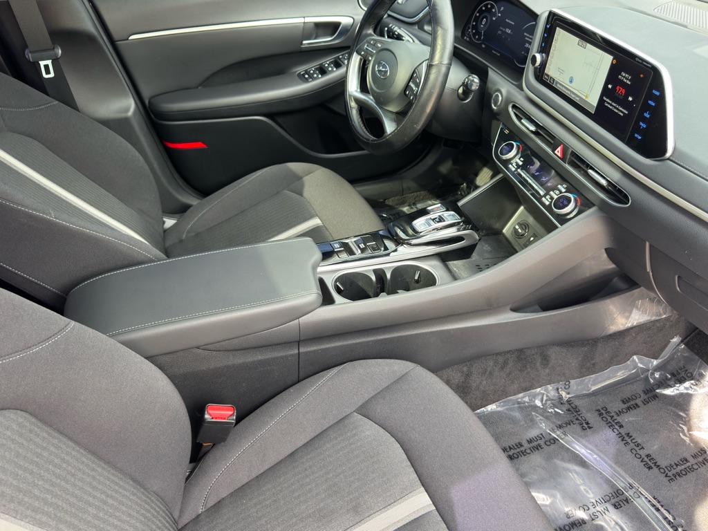 Photo 19 of this HYUNDAI SONATA