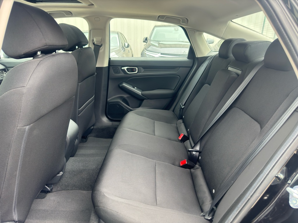 Photo 11 of this HONDA CIVIC