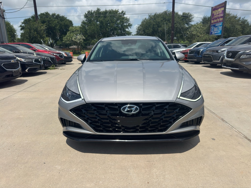 Photo 3 of this HYUNDAI SONATA