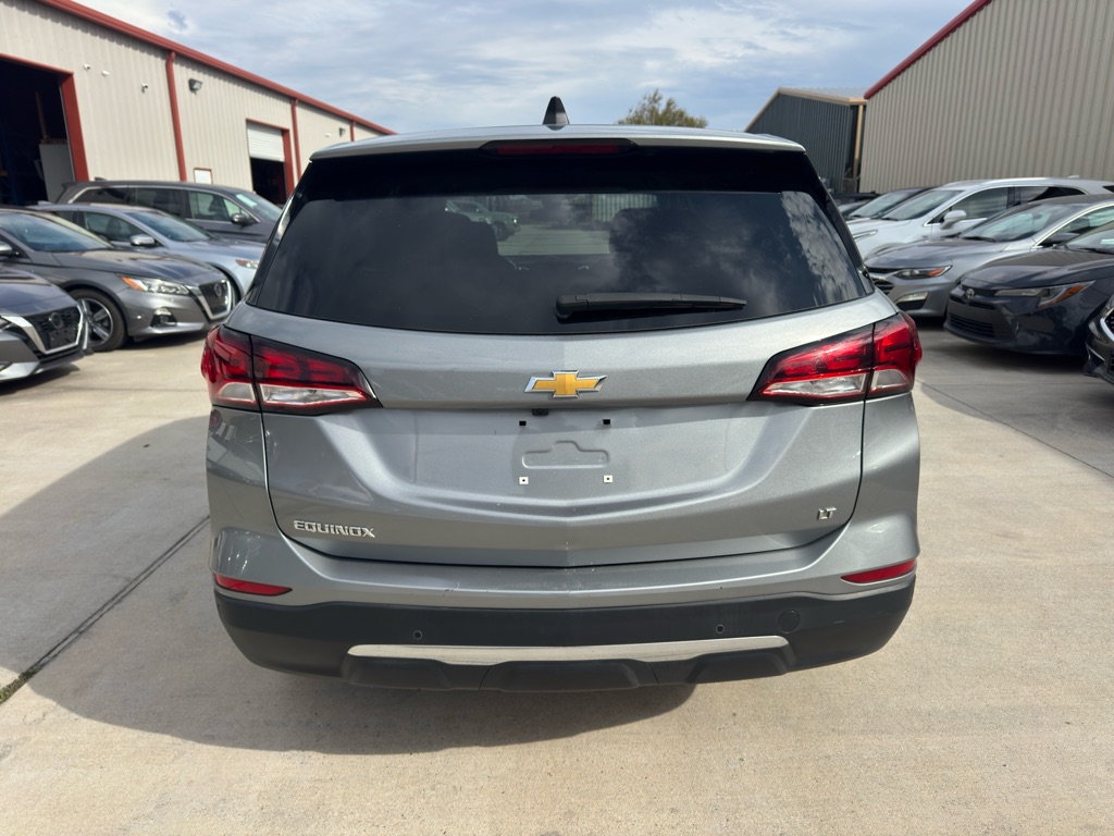 Photo 7 of this CHEVROLET EQUINOX