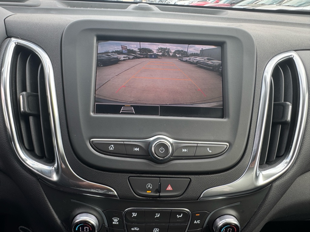 Photo 10 of this CHEVROLET EQUINOX