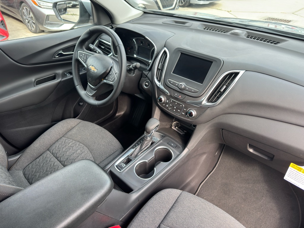 Photo 19 of this CHEVROLET EQUINOX