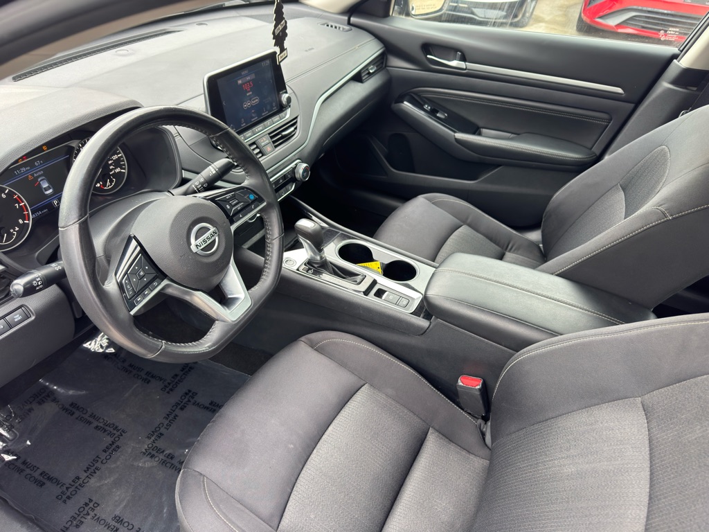 Photo 14 of this NISSAN ALTIMA