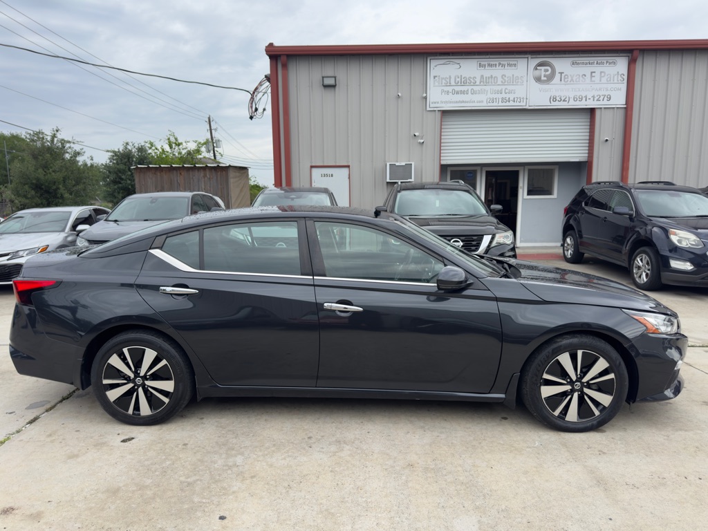 Photo 5 of this NISSAN ALTIMA