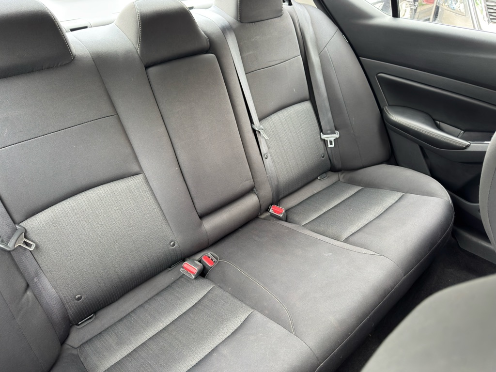 Photo 22 of this NISSAN ALTIMA