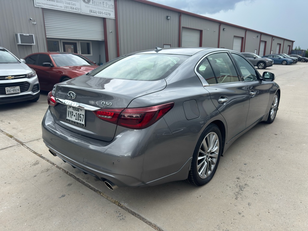 Photo 7 of this INFINITI Q50