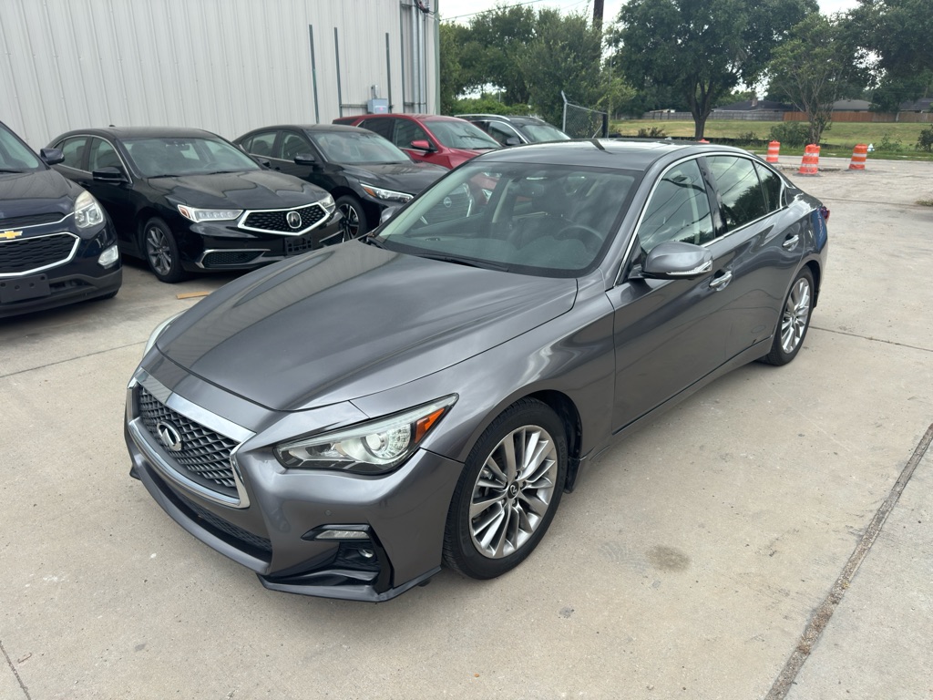 Photo 2 of this INFINITI Q50