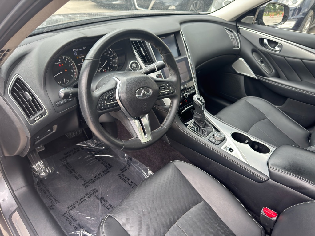 Photo 15 of this INFINITI Q50