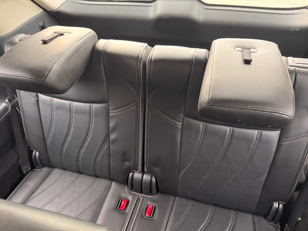 Photo 12 of this INFINITI QX60