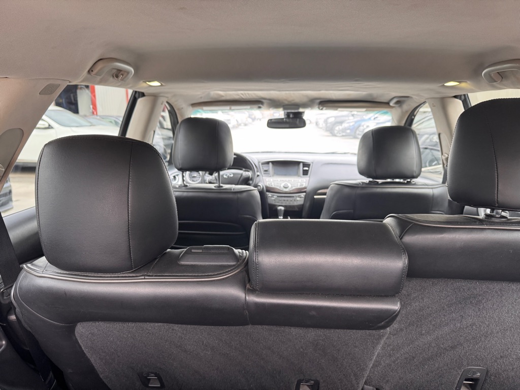 Photo 18 of this INFINITI QX60