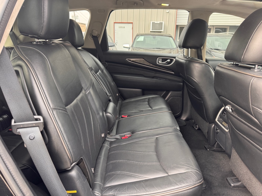 Photo 19 of this INFINITI QX60