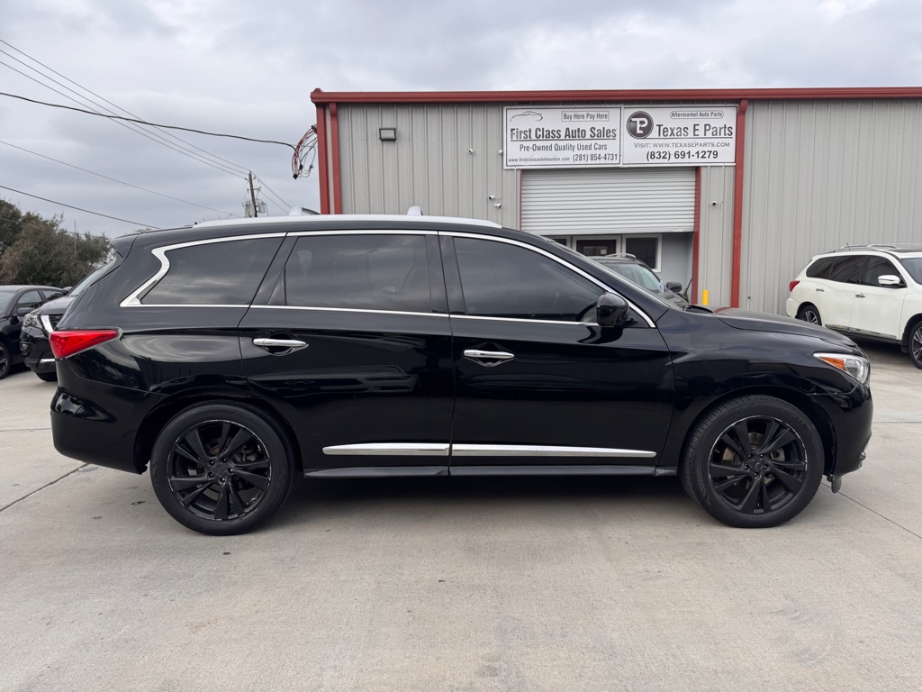 Photo 4 of this INFINITI QX60
