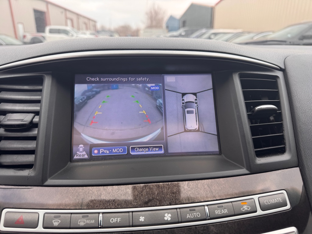 Photo 10 of this INFINITI QX60