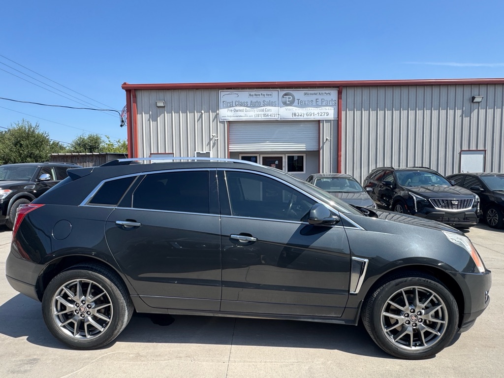 Photo 4 of this CADILLAC SRX