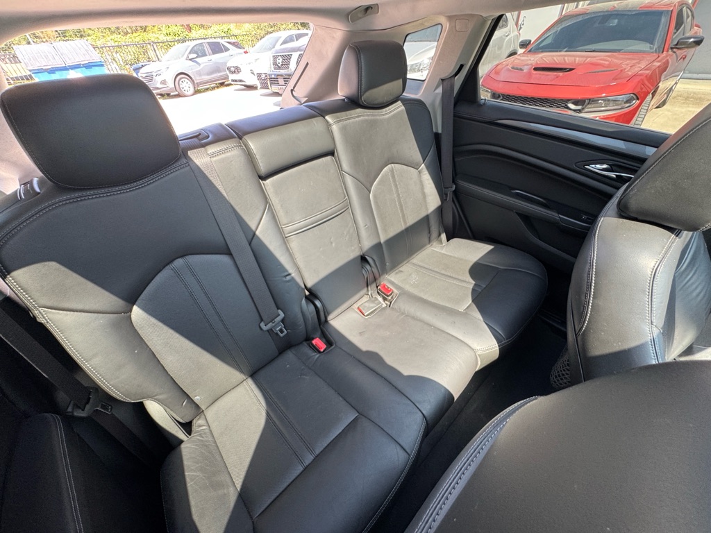 Photo 27 of this CADILLAC SRX