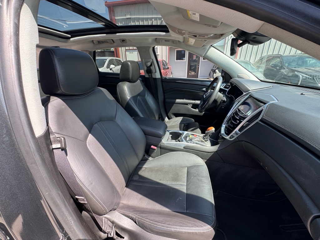 Photo 24 of this CADILLAC SRX