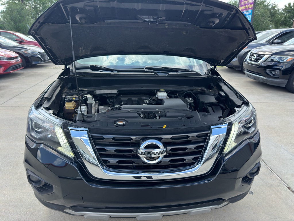 Photo 33 of this NISSAN PATHFINDER