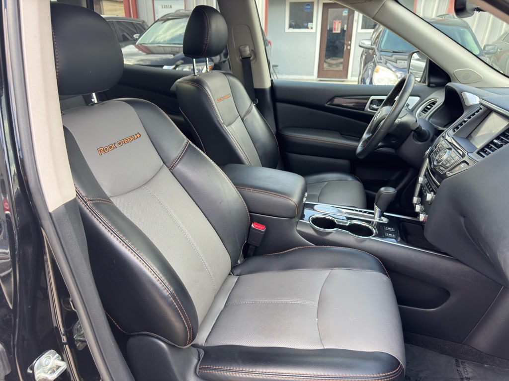 Photo 29 of this NISSAN PATHFINDER