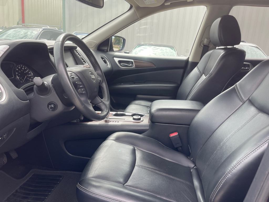 Photo 14 of this NISSAN PATHFINDER