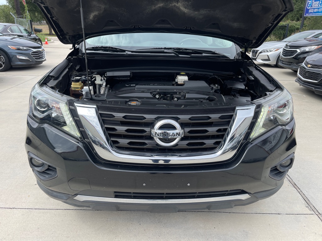 Photo 26 of this NISSAN PATHFINDER