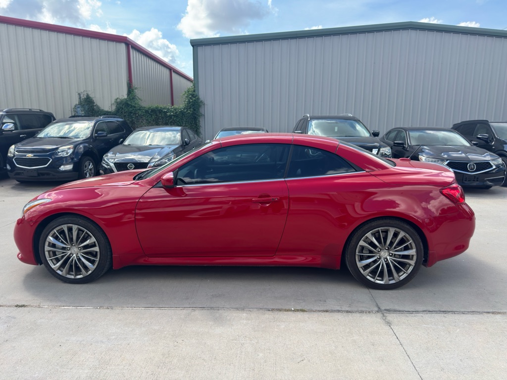 Photo 8 of this INFINITI G37
