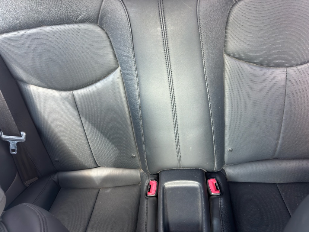 Photo 16 of this INFINITI G37