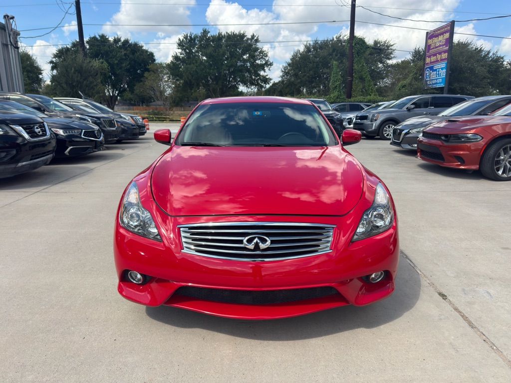Photo 2 of this INFINITI G37