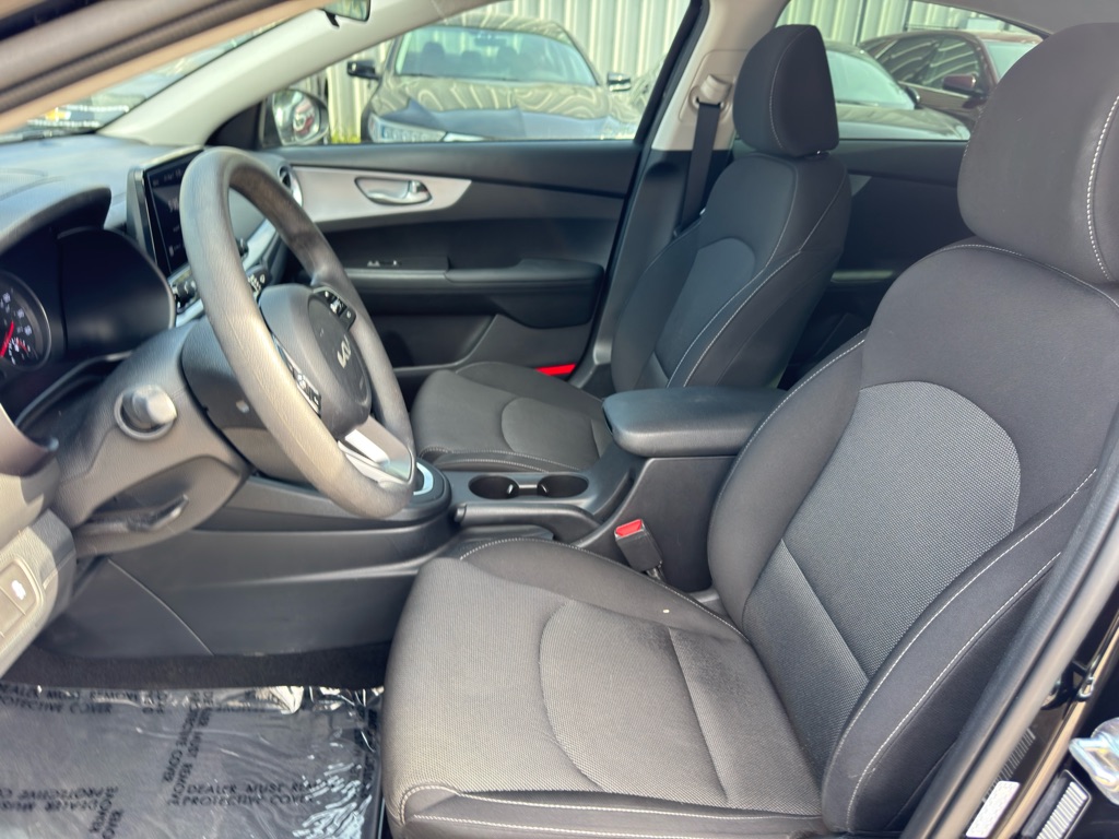 Photo 9 of this KIA FORTE