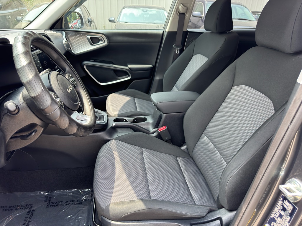 Photo 13 of this KIA SOUL