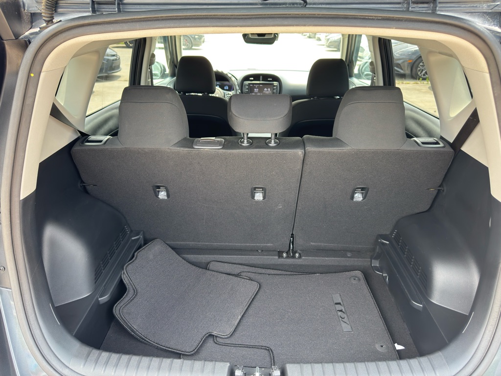 Photo 16 of this KIA SOUL
