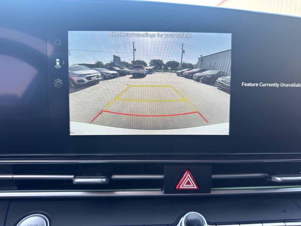 Photo 9 of this HYUNDAI ELANTRA