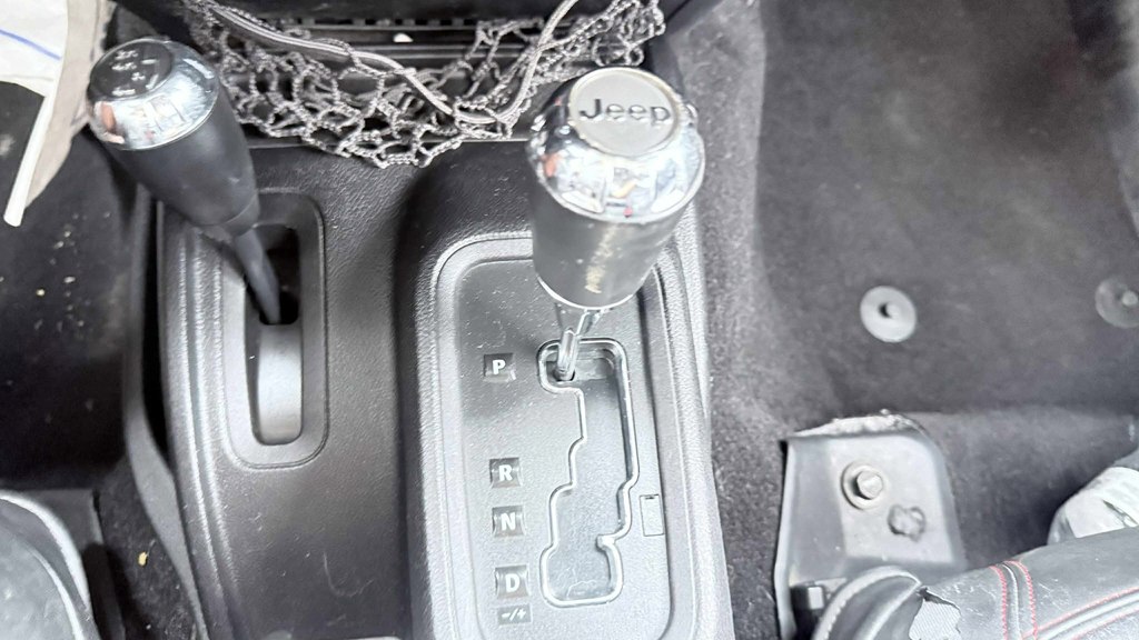 Photo 26 of this JEEP WRANGLER UNLIMI